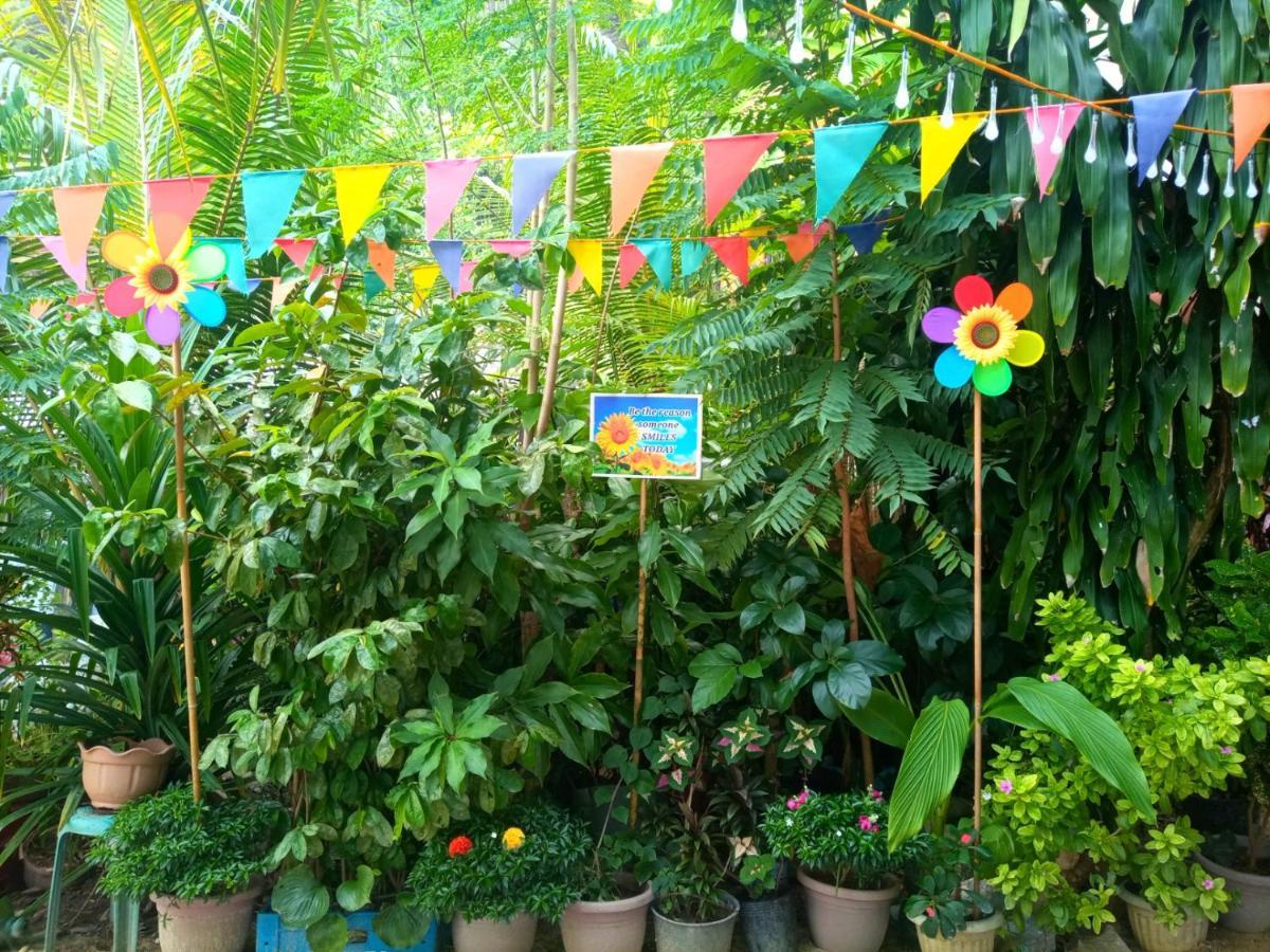 Aquing'S Place إل نيدو المظهر الخارجي الصورة